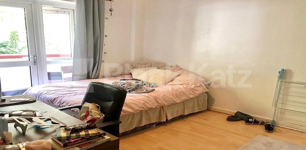 4 double bedroom flat set over two floors with access to a patio garden Dalmeny Avenue, Tufnell park 